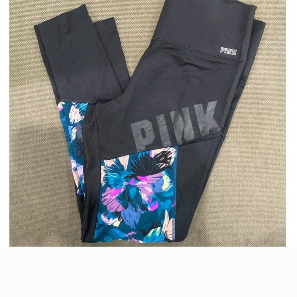 Victoria's secret pink leggings - Picture 4 of 5